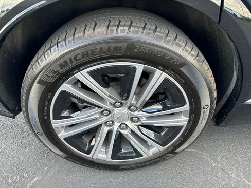 Used 2024 Cadillac Lyriq Luxury RWD image 4