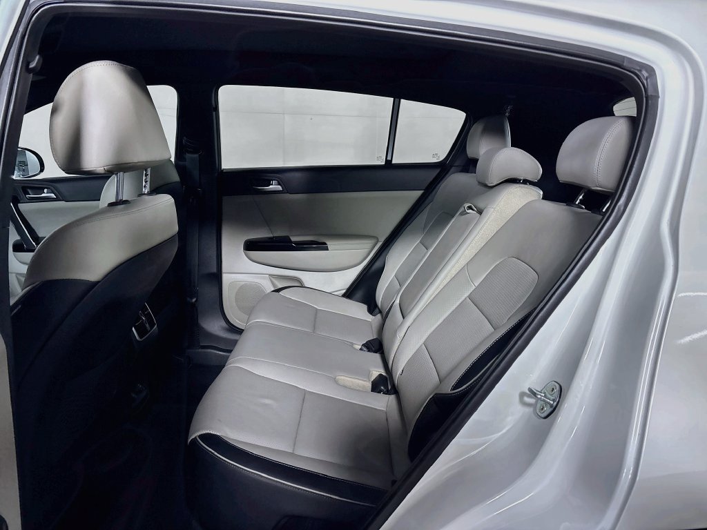 Used 2021 Kia Sportage SX FWD image 21