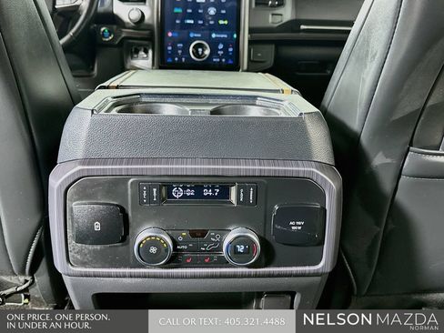 Used 2023 Ford Expedition Platinum AWD/4WD image 29