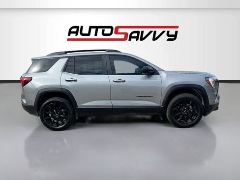 Used 2026 GMC Terrain Elevation w/ Black Edition FWD image 8