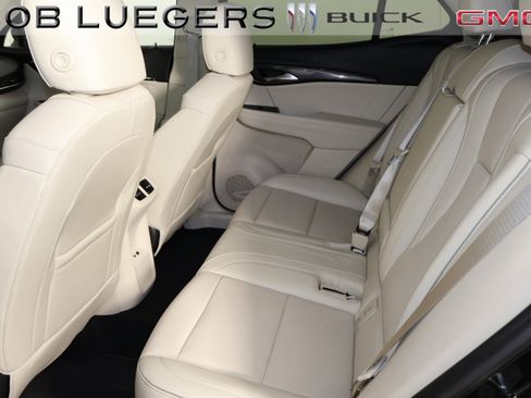 Certified 2022 Buick Envision Essence w/ Safety Package AWD/4WD image 11