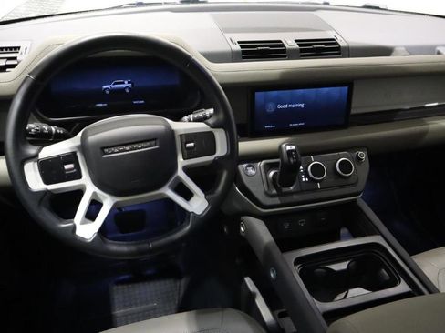 Used 2023 Land Rover Defender 110 SE image 10