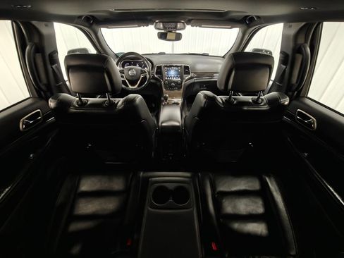 Used 2017 Jeep Grand Cherokee Limited AWD/4WD image 26