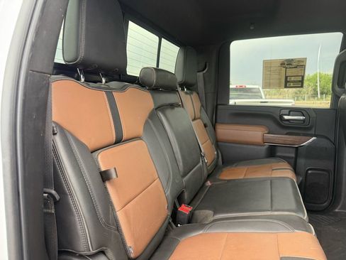 Used 2021 Chevrolet Silverado 2500 High Country w/ Z71 Off-Road Package AWD/4WD image 22