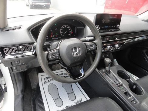 Used 2022 Honda Civic LX image 7