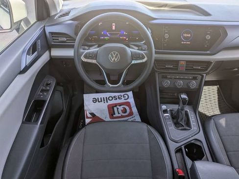Used 2022 Volkswagen Taos SE FWD image 15