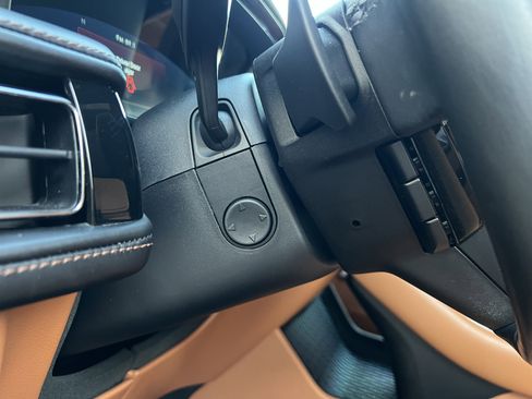 Used 2022 Lincoln Aviator Black Label w/ Class IV Trailer Tow Package image 20