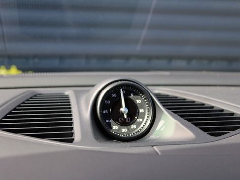 Used 2024 Porsche Macan 4 Electric image 22