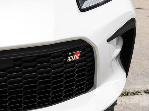 Used 2025 Toyota GR86 Premium RWD image 42