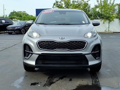 Used 2020 Kia Sportage LX FWD image 2