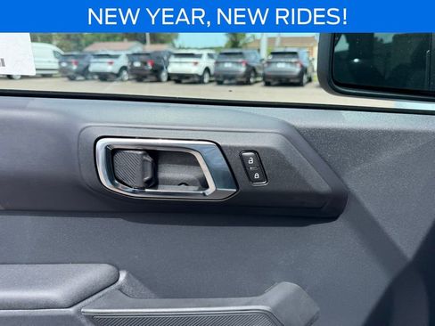 New 2025 Ford Bronco Badlands AWD/4WD image 14