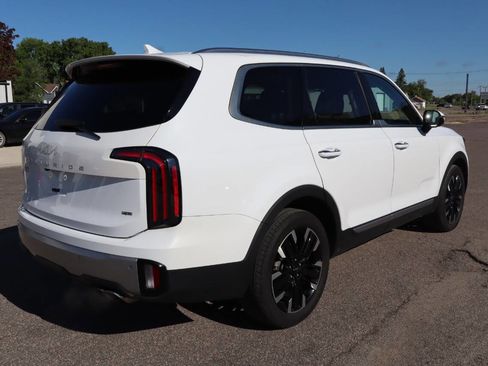 Used 2023 Kia Telluride SX Prestige AWD/4WD image 3