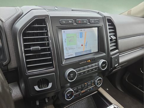 Used 2021 Ford Expedition Limited AWD/4WD image 17