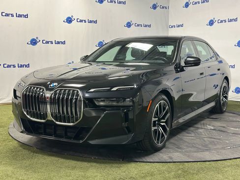 Used 2024 BMW i7 xDrive60 AWD/4WD image 8