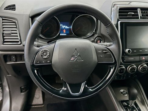 Used 2025 Mitsubishi Outlander Sport SE image 18