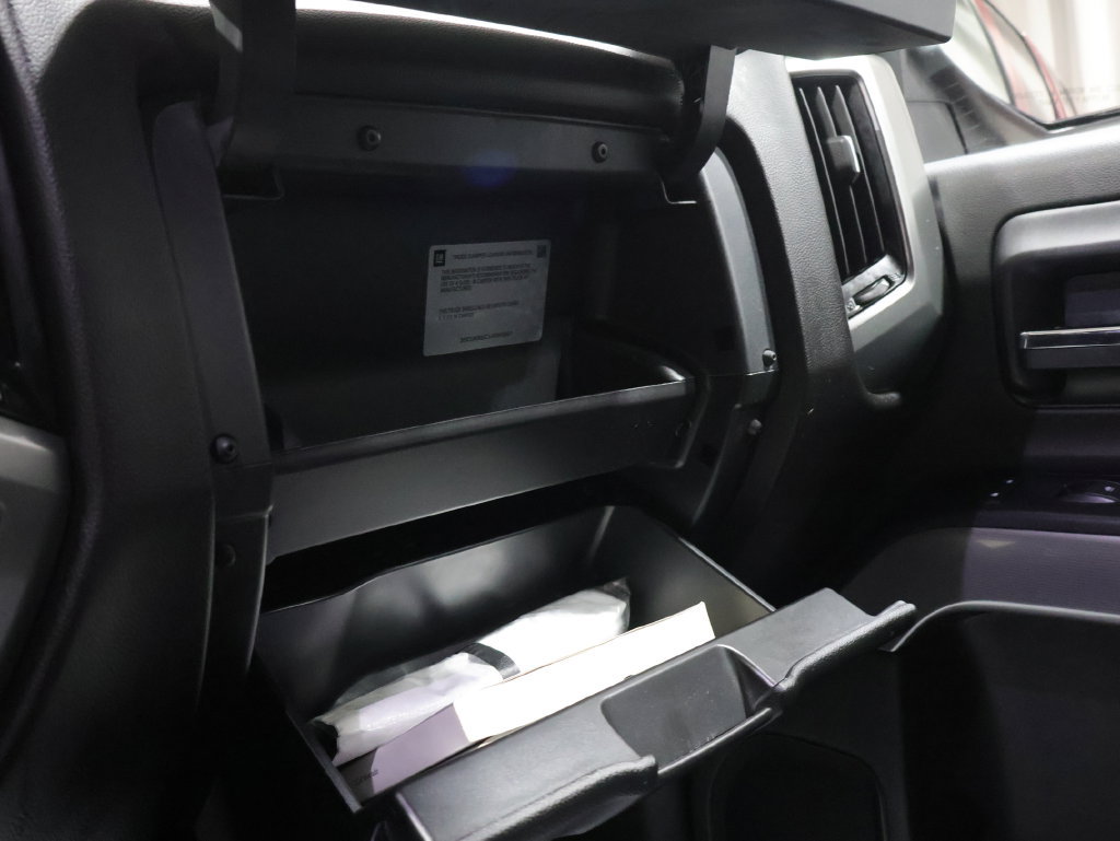 Used 2018 Chevrolet Silverado 1500 LT w/ All Star Edition AWD/4WD image 29