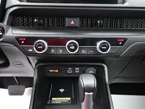 Used 2025 Honda CR-V Sport-L image 9