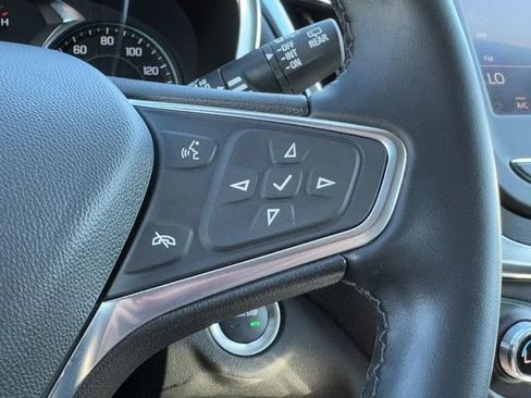 Used 2024 Chevrolet Equinox LT FWD image 17