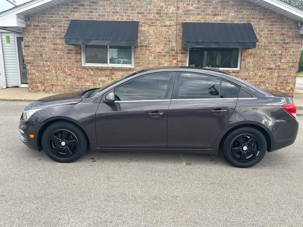 Used 2016 Chevrolet Cruze LT FWD image 10