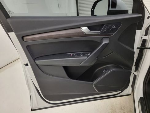 Used 2021 Audi Q5 2.0T Premium w/ Convenience Package image 29