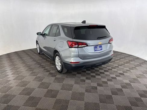 Used 2023 Chevrolet Equinox LS w/ LS Convenience Package FWD image 9
