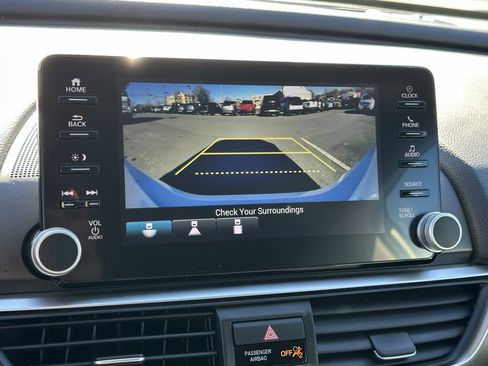 Used 2021 Honda Accord LX image 5