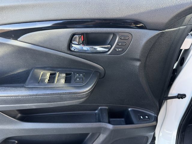 Used 2018 Honda Pilot Touring image 17