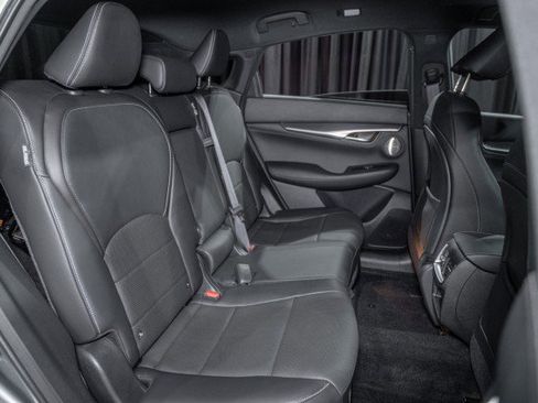 Used 2023 INFINITI QX55 Essential w/ Accent Package image 13