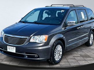 Used 2015 Chrysler Town & Country Touring-L w/ Driver Convenience Group video 2