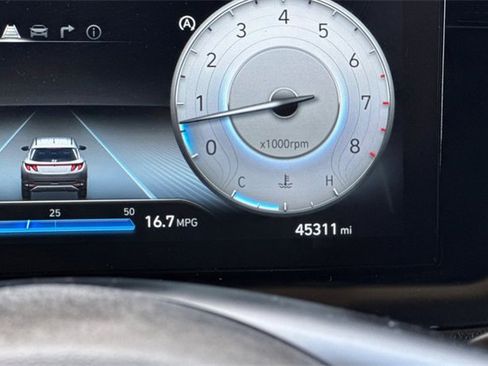 Used 2024 Hyundai Tucson Limited image 35