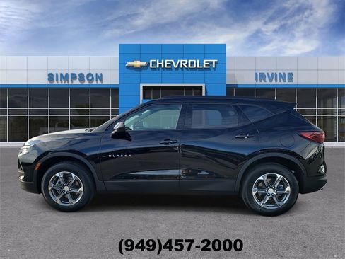 Used 2025 Chevrolet Blazer LT w/ Convenience Package image 5