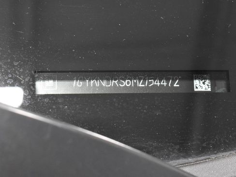 Used 2021 Cadillac XT5 Premium Luxury w/ LPO, Floor Liner Package image 37