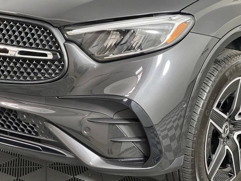 Used 2025 Mercedes-Benz GLC 300 4MATIC image 13