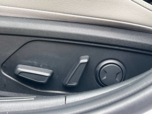Used 2021 Hyundai Elantra Limited FWD image 26