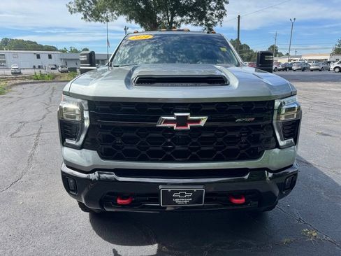 Certified 2024 Chevrolet Silverado 2500 ZR2 w/ Technology Package AWD/4WD image 18
