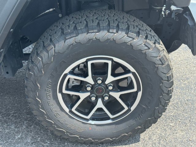 Used 2026 Jeep Wrangler Unlimited Rubicon AWD/4WD image 9