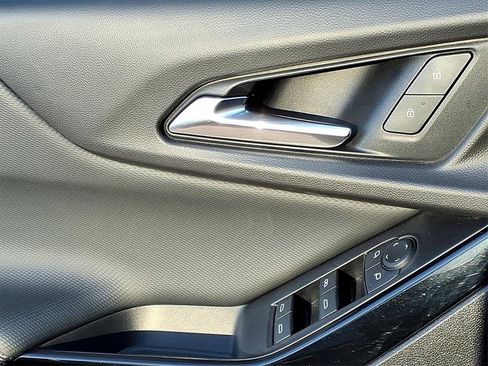 Used 2025 Chevrolet Equinox LT image 15