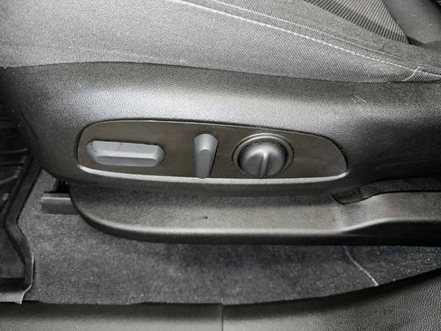 Certified 2023 Chevrolet Traverse LT image 6