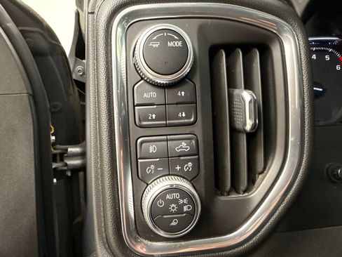 Used 2020 GMC Sierra 1500 SLT w/ SLT Premium Plus Package AWD/4WD image 16