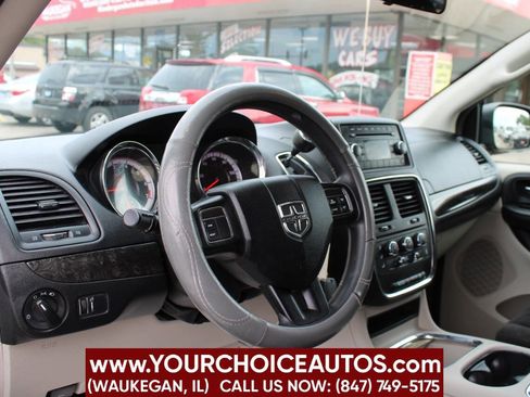 Used 2015 Dodge Grand Caravan SXT image 15