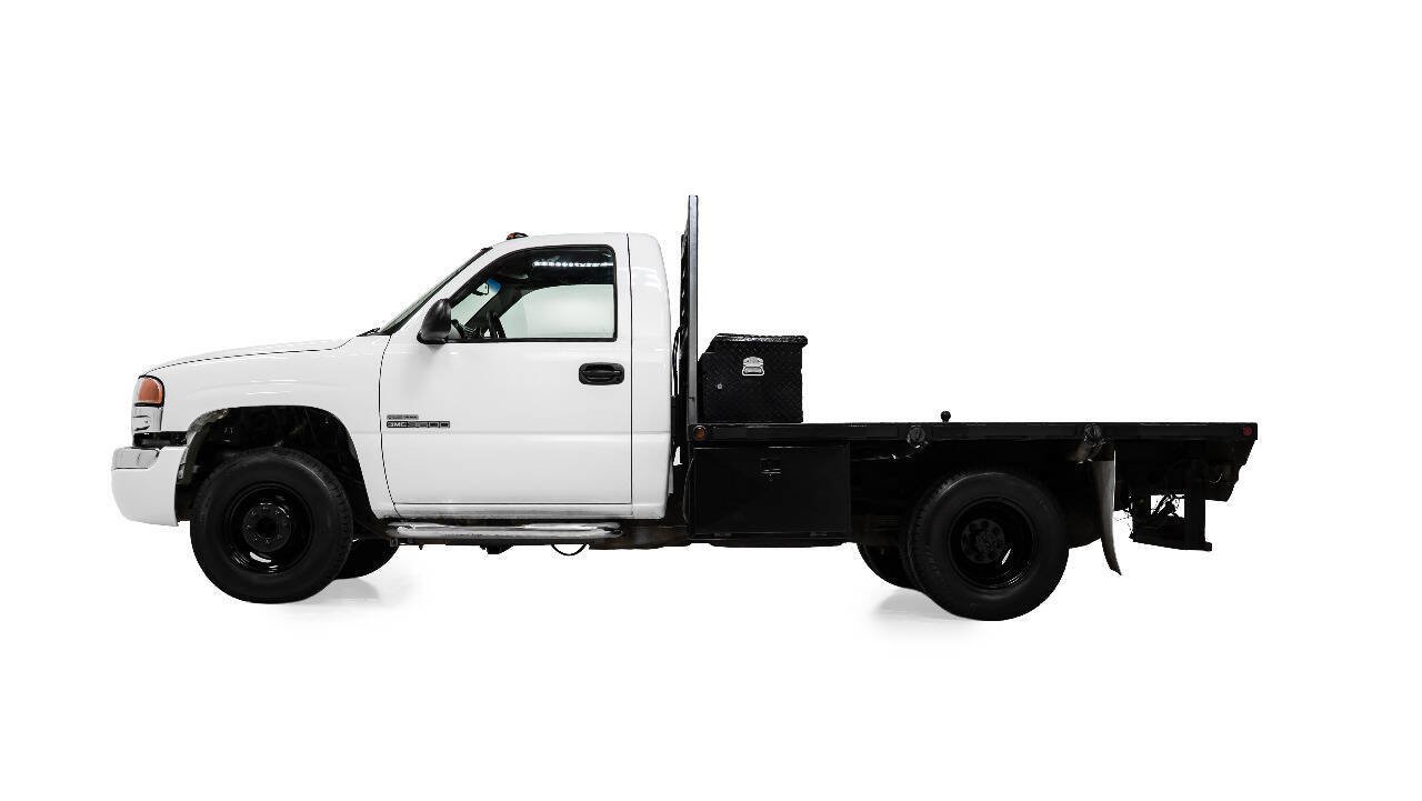Used 2006 GMC Sierra 3500 SLE w/ Heavy-Duty Power Package RWD image 6