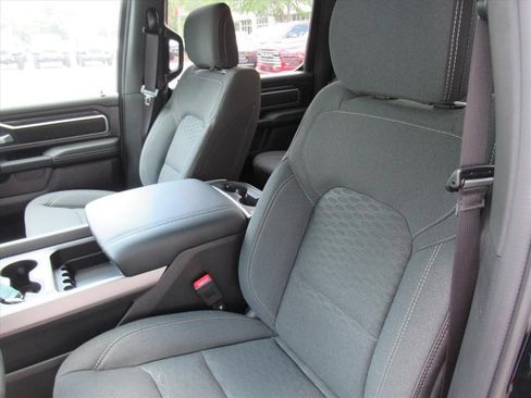New 2026 RAM 1500 Big Horn AWD/4WD image 18