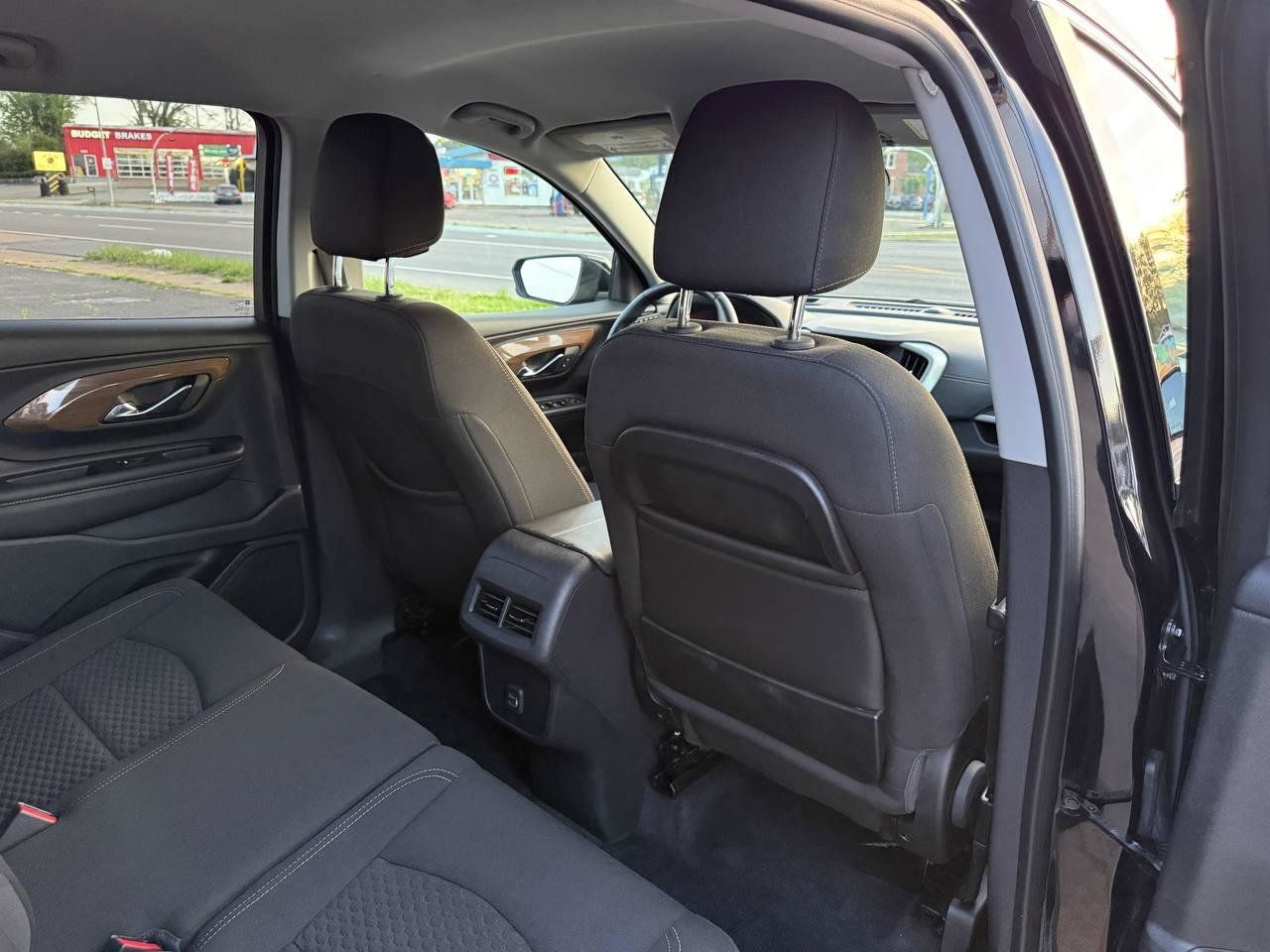 Used 2020 GMC Terrain SLE w/ Driver Convenience Package FWD image 27