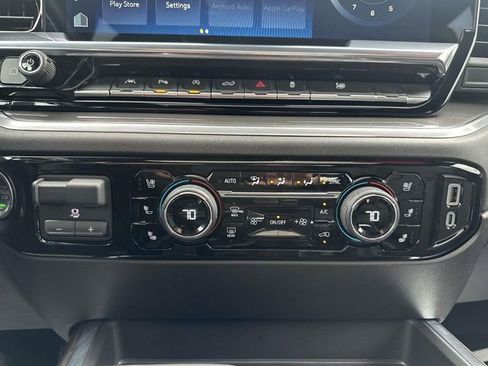 Used 2025 Chevrolet Silverado 1500 High Country w/ High Country Premium Package image 43