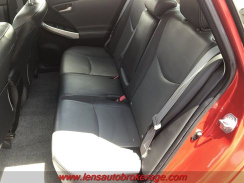 Used 2013 Toyota Prius Four w/ Deluxe Solar Roof Pkg FWD image 17