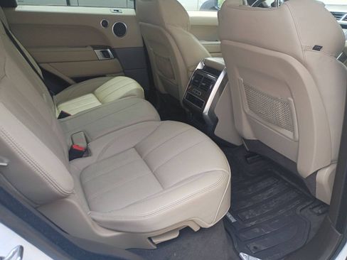 Used 2014 Land Rover Range Rover Sport HSE AWD/4WD image 17