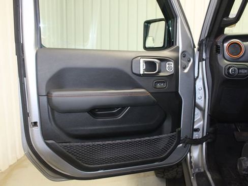 Used 2021 Jeep Gladiator Mojave image 10
