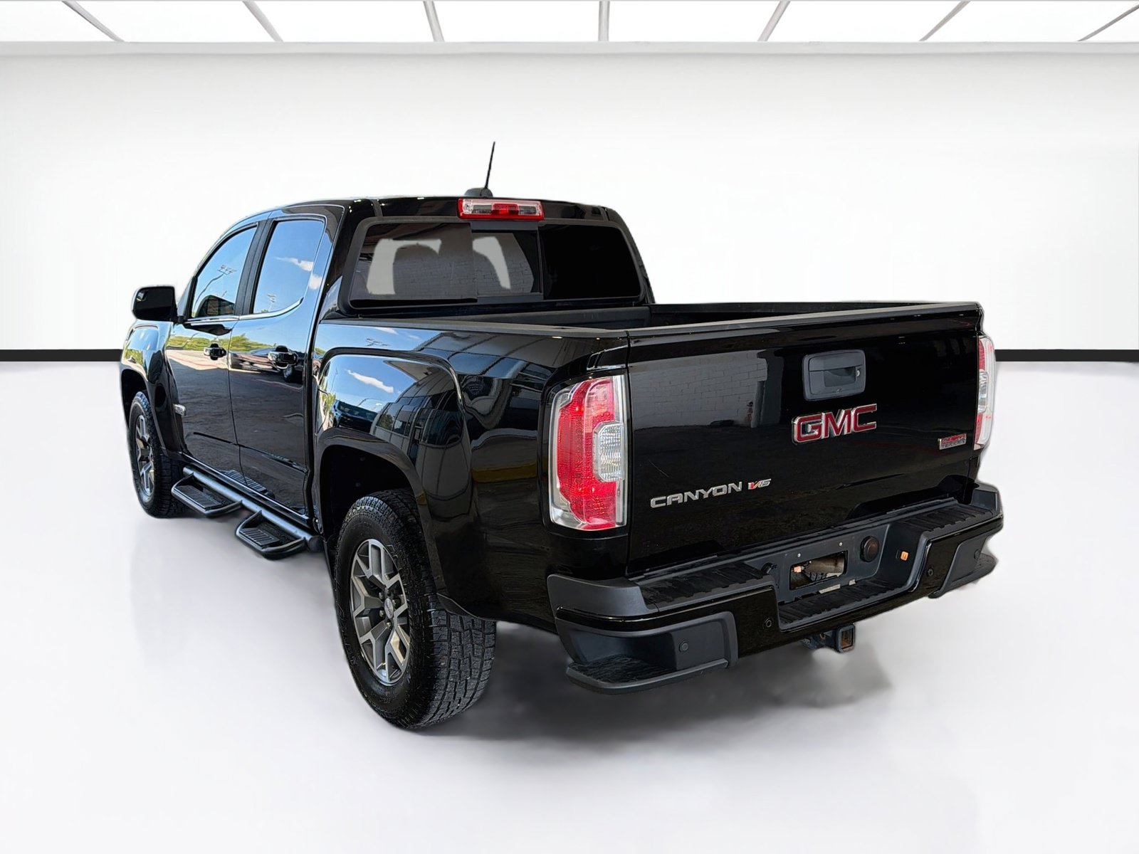 Used 2019 GMC Canyon All Terrain w/ All Terrain X Package AWD/4WD image 6