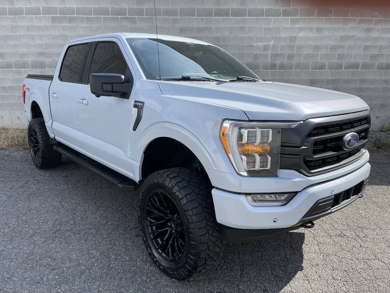 Used 2021 Ford F150 XLT w/ Equipment Group 302A High AWD/4WD image 3