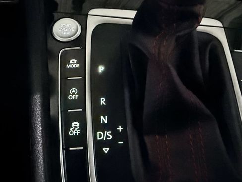 Used 2018 Volkswagen GTI Autobahn FWD image 44